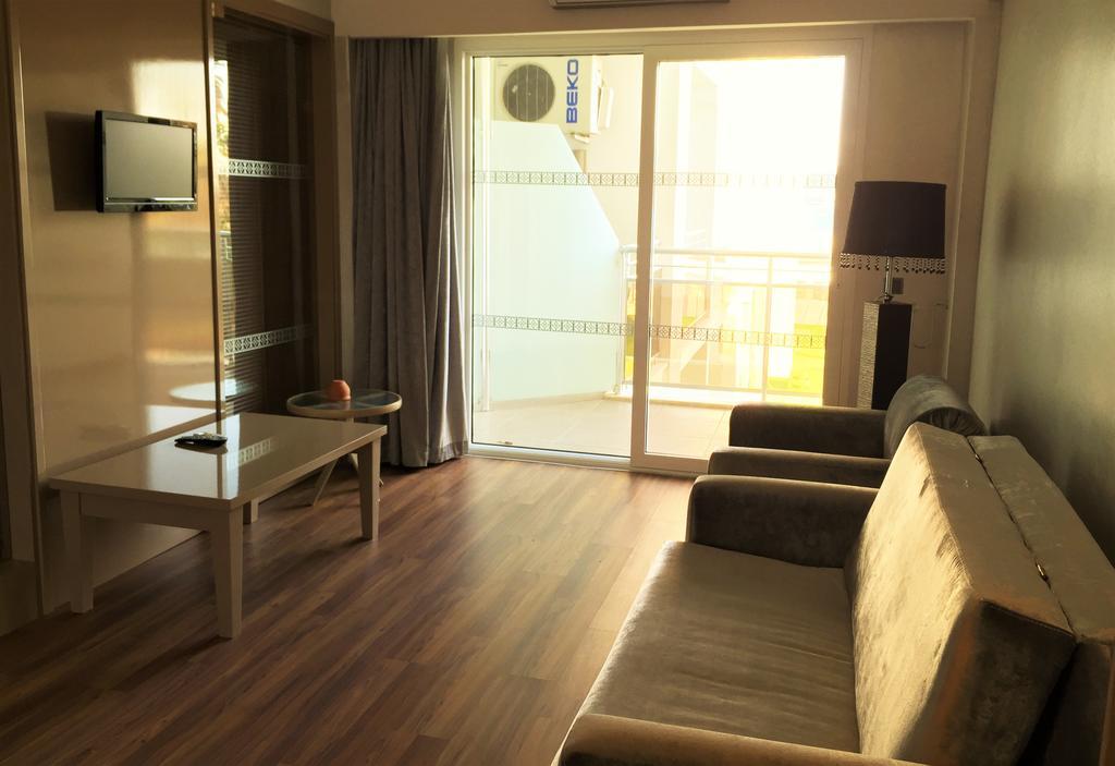Ideal Prime Beach Hotel Ultra All Inclusive Marmaris Quarto foto